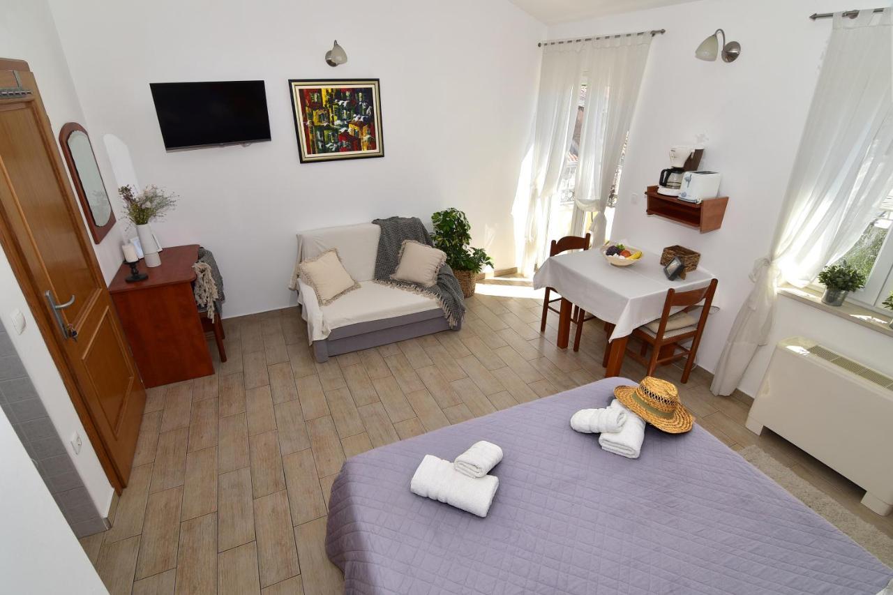 Old Town Studio Apartments Макарська Екстер'єр фото